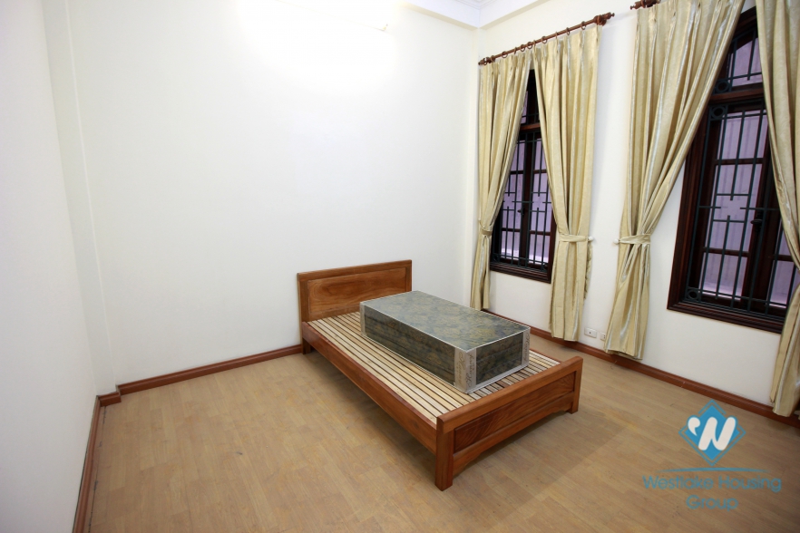 Large house with 5 bedroom house for rent in Ba Dinh area